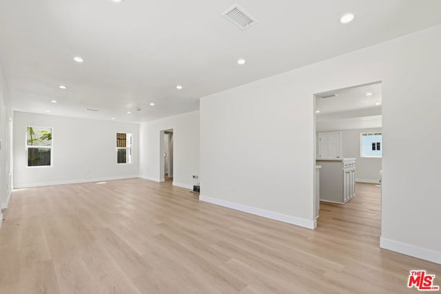 3022 W 73rd Street, Los Angeles, CA 90043 — photo 6 of 40