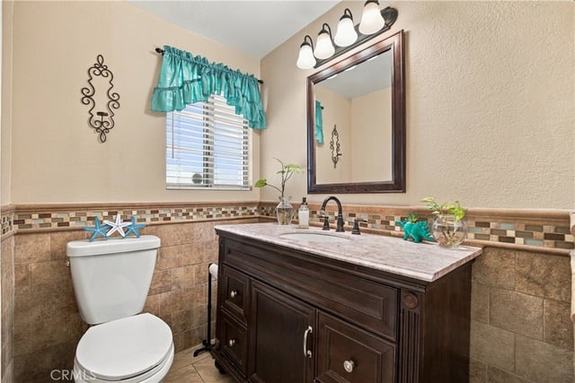 29403 Poppy Meadow Street, Canyon Country, CA 91387 — photo 19 of 65