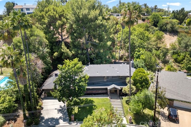 20225 Allentown Drive, Woodland Hills, CA 91364 — photo 5 of 38