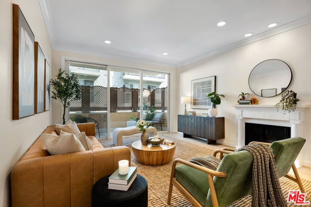 11225 Peach Grove Street 104, Los Angeles, CA 91601 — photo 14 of 21