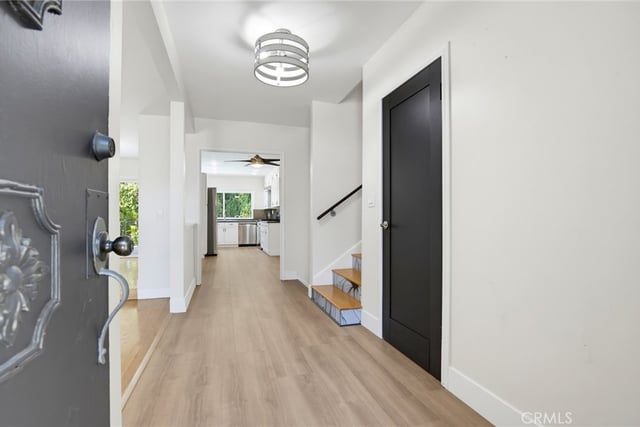 6627 Columbus Avenue, Van Nuys, CA 91405 — photo 11 of 43