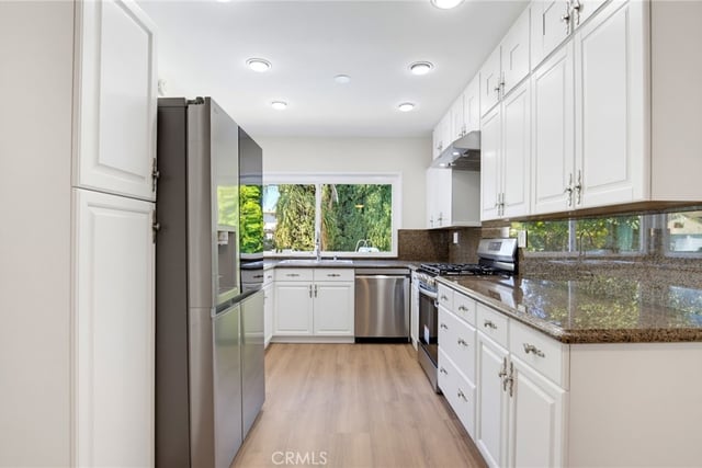 6627 Columbus Avenue, Van Nuys, CA 91405 — photo 18 of 43