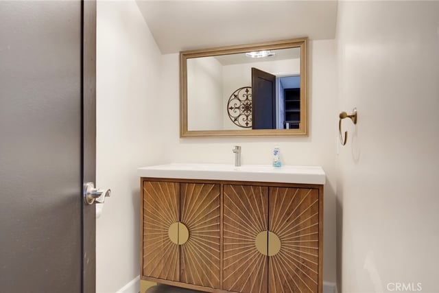 6627 Columbus Avenue, Van Nuys, CA 91405 — photo 27 of 43