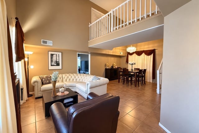 9141 Vincente Way, Los Angeles, CA 91343 — photo 3 of 23