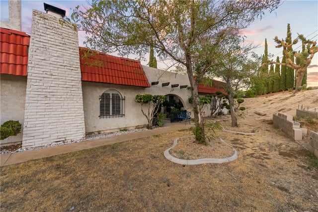 125 Lakeview, Palmdale, CA 93551 — photo 3 of 44