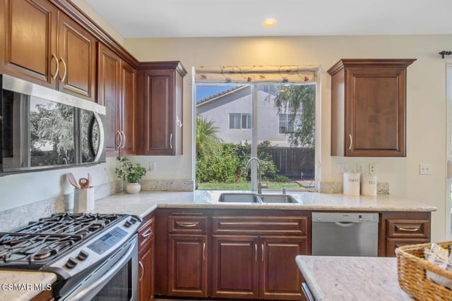 3851 Alex Court, Newbury Park, CA 91320 — photo 13 of 42