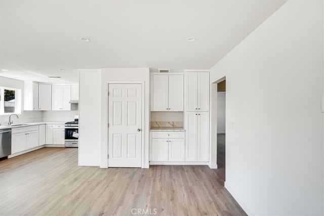 18544 Bryant Street, Northridge, CA 91324 — photo 31 of 63