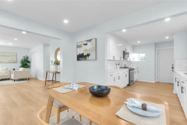 1827 W 76th, Los Angeles, CA 90047 — photo 17 of 43