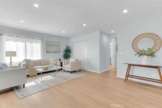 1827 W 76th, Los Angeles, CA 90047 — photo 21 of 43