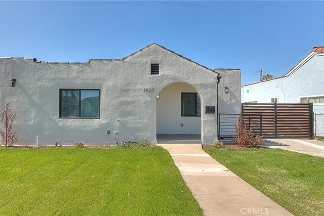 1827 W 76th, Los Angeles, CA 90047 — photo 4 of 43