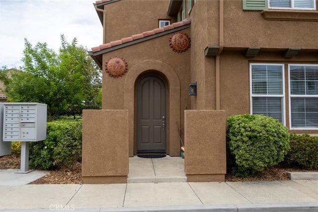 31771 Avenida Del Sol, Castaic, CA 91384 — photo 3 of 37