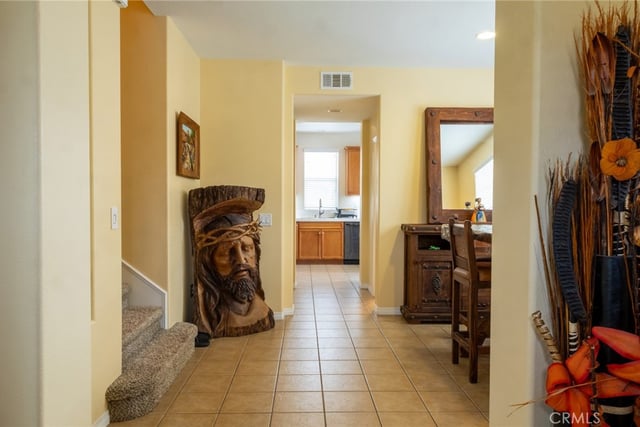 31771 Avenida Del Sol, Castaic, CA 91384 — photo 5 of 37