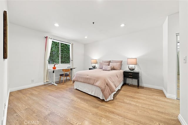 2222 N Beachwood Drive 105, Los Angeles, CA 90068 — photo 13 of 40