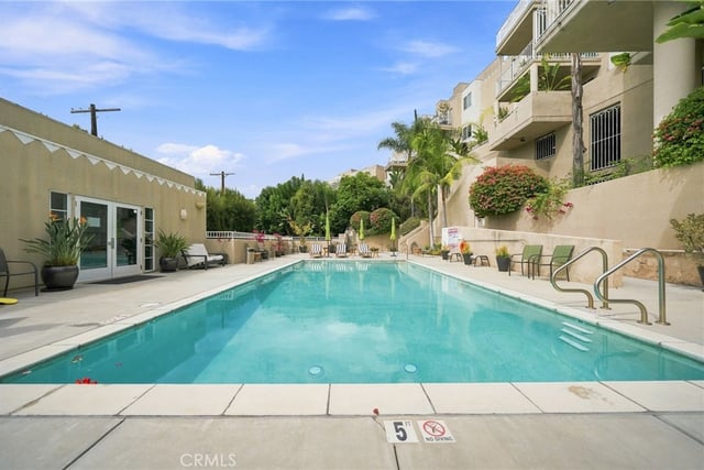 2222 N Beachwood Drive 105, Los Angeles, CA 90068 — photo 30 of 40