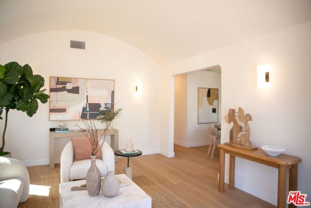 7508 Rosewood Avenue, Los Angeles, CA 90036 — photo 5 of 21