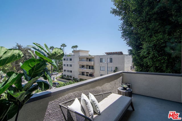 1434 Greenfield Avenue 303, Los Angeles, CA 90025 — photo 15 of 27