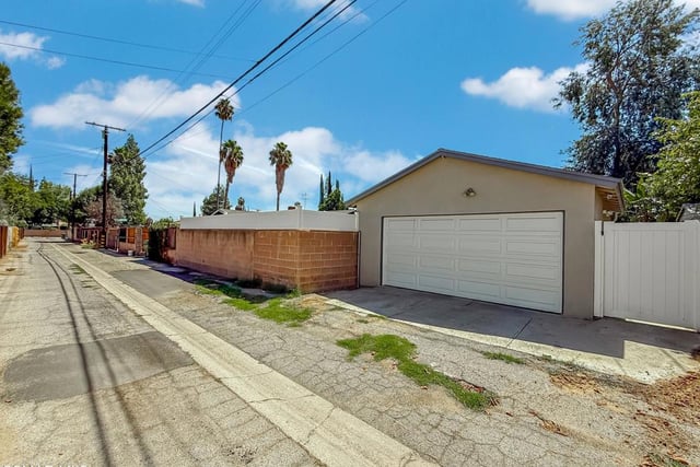 22847 Enadia Way, West Hills, CA 91307 — photo 36 of 41