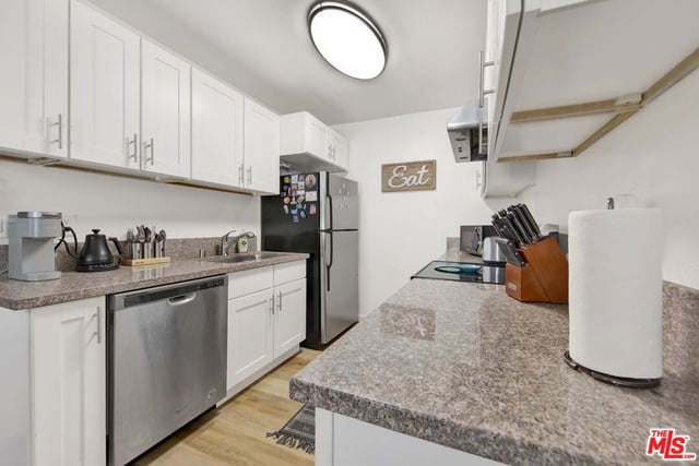 316 S Miraleste Drive 124, San Pedro, CA 90732 — photo 5 of 36