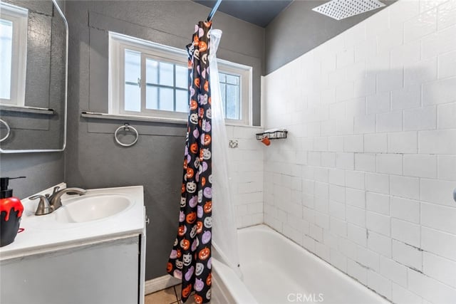 907 E 109th, Los Angeles, CA 90059 — photo 24 of 32
