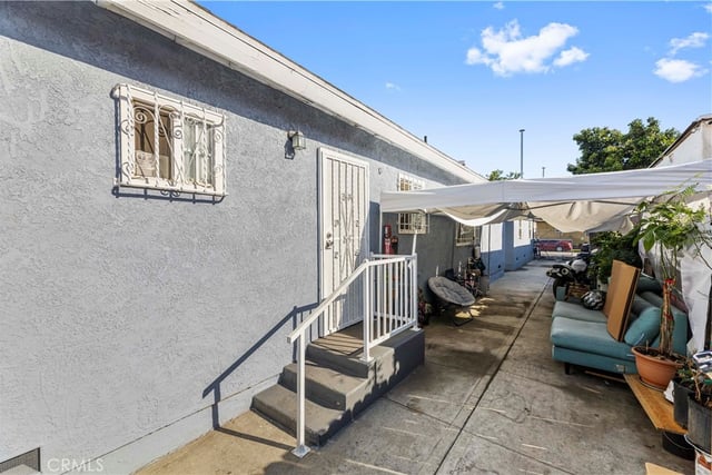 907 E 109th, Los Angeles, CA 90059 — photo 32 of 32