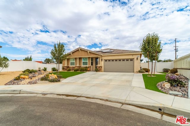 39142 Cocobola Court, Palmdale, CA 93551 — photo 5 of 49