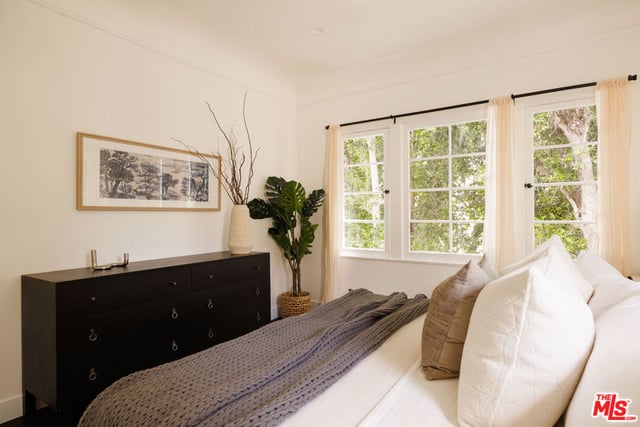 1226 Smithwood Drive 4, Los Angeles, CA 90035 — photo 24 of 39