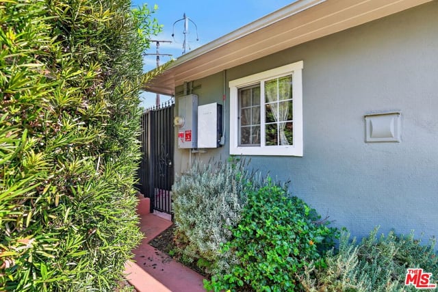 5551 Arch Crest Drive, Los Angeles, CA 90043 — photo 31 of 36
