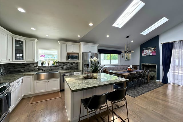 5785 Bertrand Avenue, Encino, CA 91316 — photo 10 of 53
