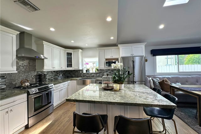 5785 Bertrand Avenue, Encino, CA 91316 — photo 9 of 53