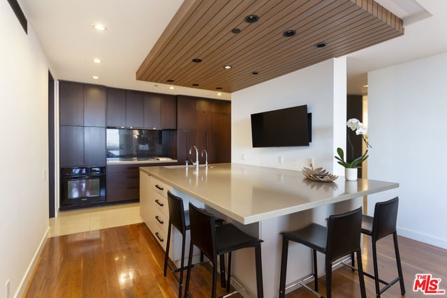 10660 Wilshire Boulevard 1207, Los Angeles, CA 90024 — photo 9 of 25