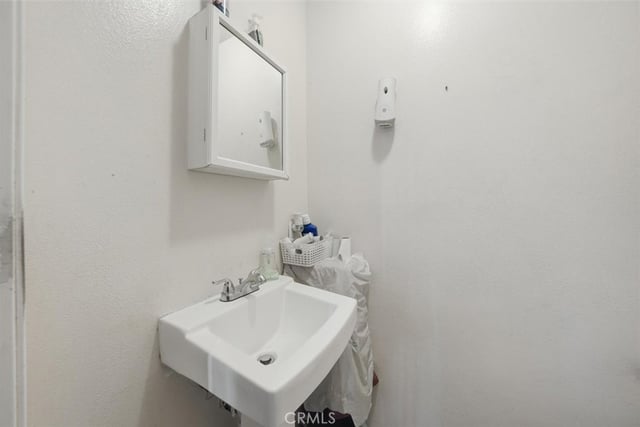 14212 Vanowen Street, Van Nuys, CA 91405 — photo 19 of 30