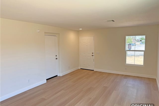 1818 Linda Vista Avenue, Lancaster, CA 93535 — photo 5 of 41