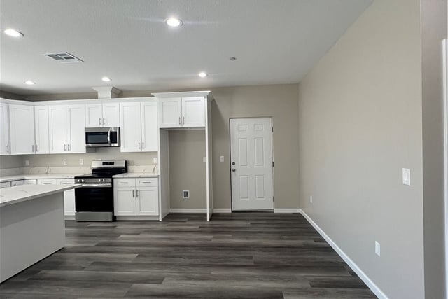 40546 172nd Street East, Lake Los Angeles, CA 93525 — photo 17 of 52