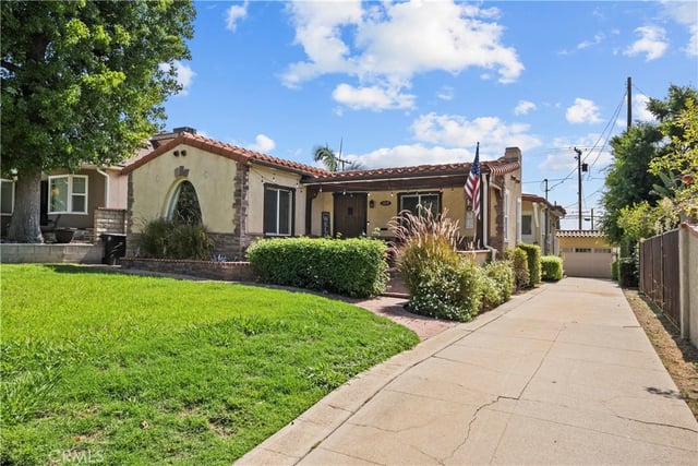 1010 E Santa Anita, Burbank, CA 91501 — photo 2 of 35