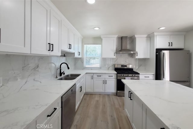 8132 Hatillo, Los Angeles, CA 91306 — photo 11 of 28