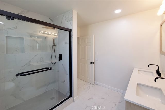 8132 Hatillo, Los Angeles, CA 91306 — photo 21 of 28