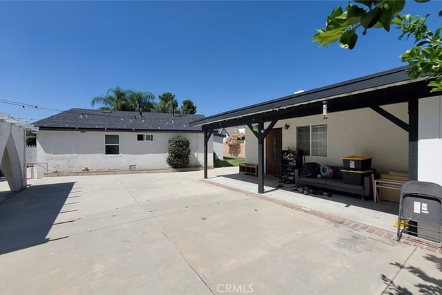 8132 Hatillo, Los Angeles, CA 91306 — photo 25 of 28