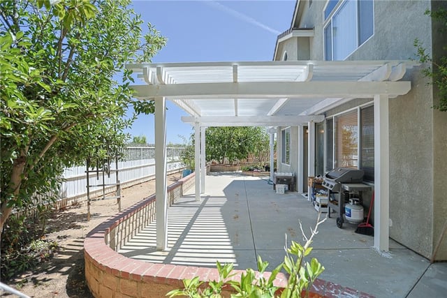 28611 Lupine St, Castaic, CA 91384 — photo 36 of 46