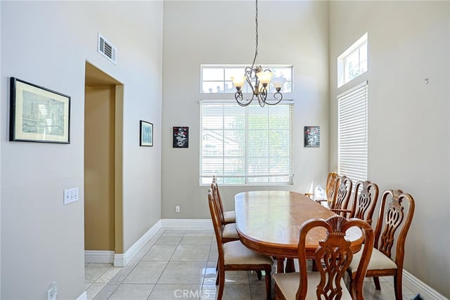 28611 Lupine St, Castaic, CA 91384 — photo 6 of 46