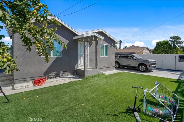 11849 Barnwall, Norwalk, CA 90650 — photo 5 of 41
