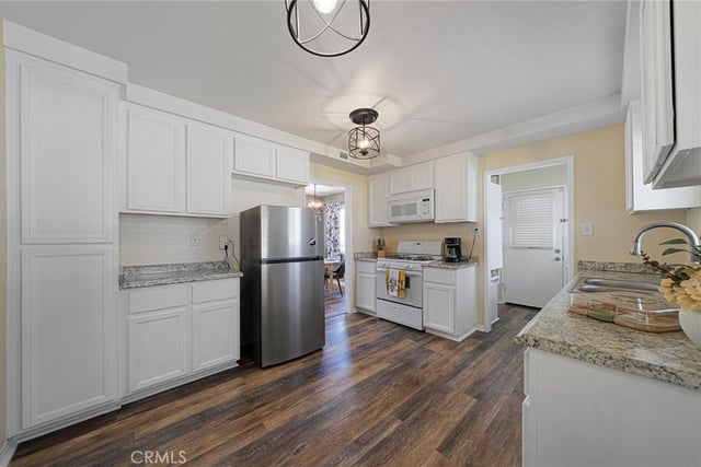 1408 W Avenue H14, Lancaster, CA 93534 — photo 12 of 29