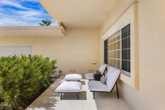 1919 Deermont Road, Glendale, CA 91207 — photo 4 of 57