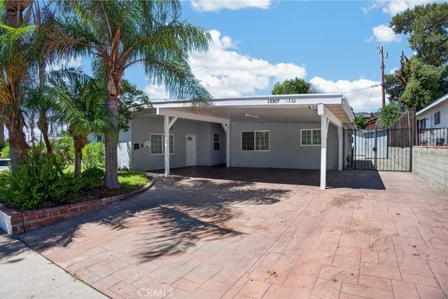 13307 Sayre, Sylmar, CA 91342 — photo 3 of 61
