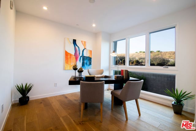 1015 Figueroa Terrace 22, Los Angeles, CA 90012 — photo 11 of 18
