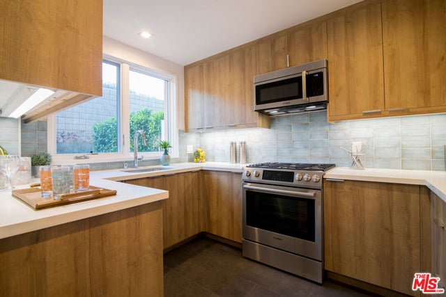 1015 Figueroa Terrace 22, Los Angeles, CA 90012 — photo 14 of 18