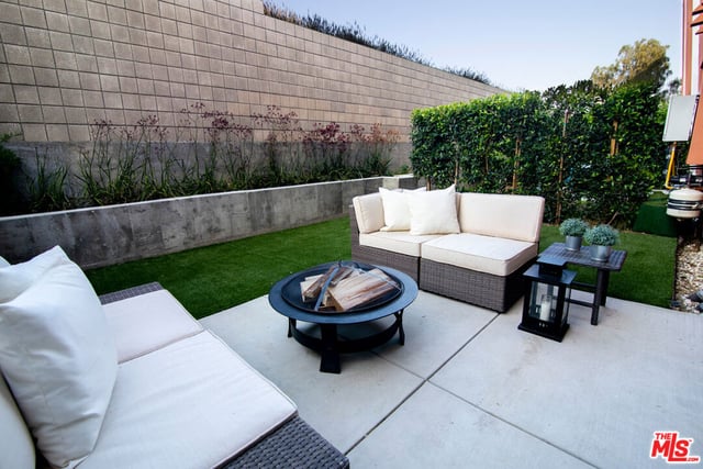 1015 Figueroa Terrace 22, Los Angeles, CA 90012 — photo 15 of 18