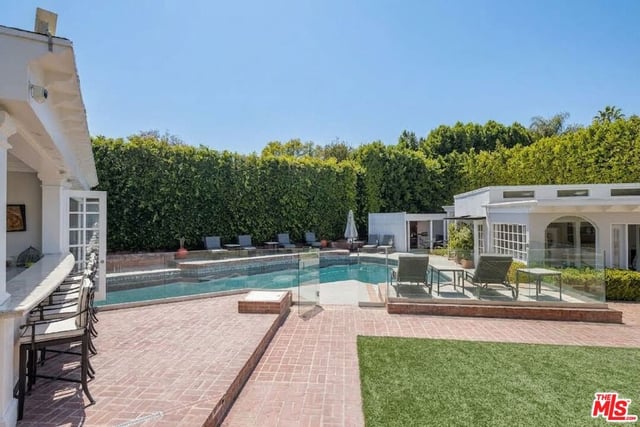 17503 Rancho Street, Encino, CA 91316 — photo 23 of 32