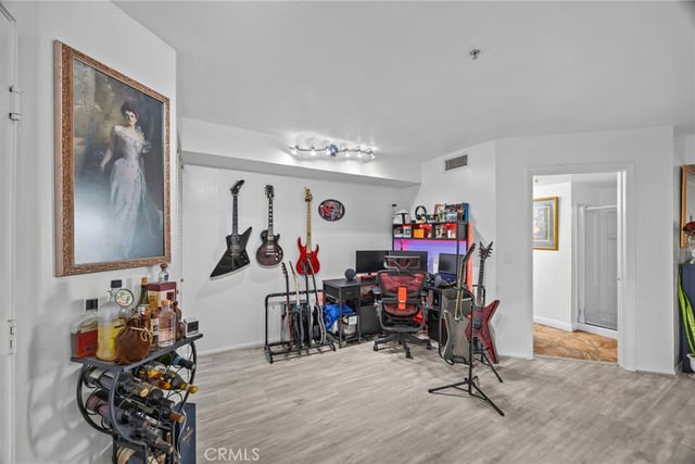 4755 Templeton St 2215, Los Angeles, CA 90032 — photo 5 of 45
