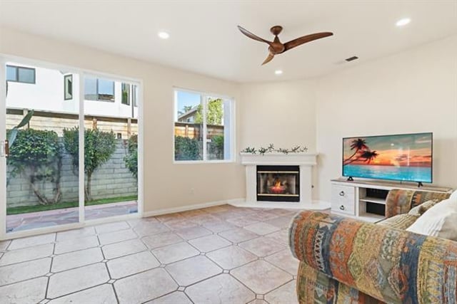 18120 Jaguar Court, Los Angeles, CA 91335 — photo 6 of 38