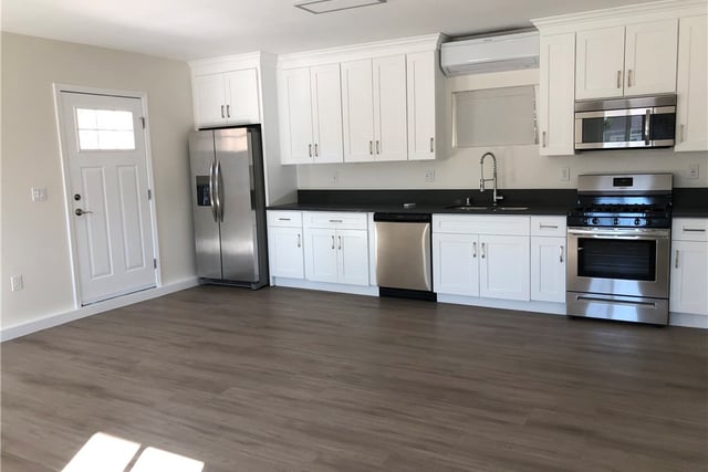 18724 Chase, Northridge, CA 91324 — photo 25 of 36